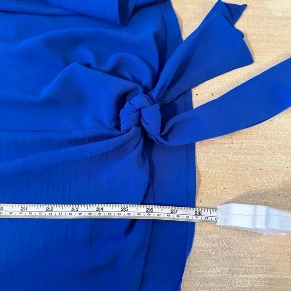 BLU IVY - FRONT-TIE BLOUSE WITH BELL SLEEVES - Picture 10 of 10